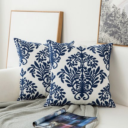 Funda de Almohada Bordada Clásica sin Relleno - Image 6