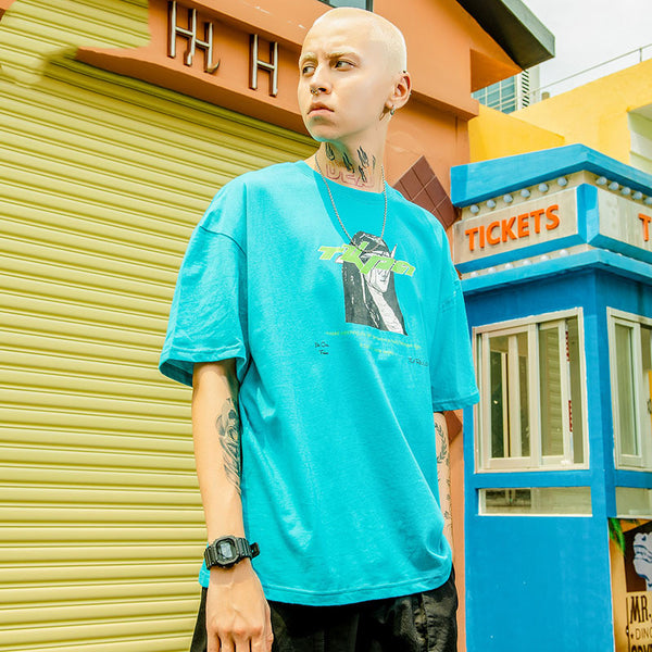 Playera Suelta Estampado Luto Manga Corta