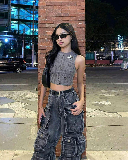 Jeans de Trabajo Estilo Urbano con Múltiples Bolsillos y Detalles Desgastados - Image 8