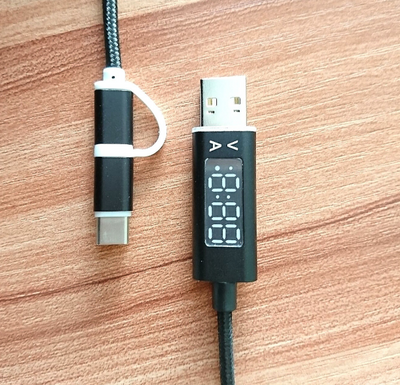 Cable de Carga 2 en 1 Micro USB y Type-C con Pantalla Digital de Voltaje - Image 3