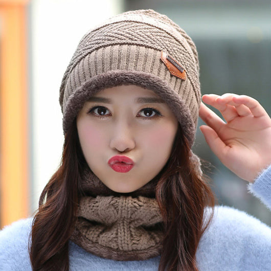 Gorro de Invierno Grueso para Mujer con Orejeras - Estilo Coreano - Image 3