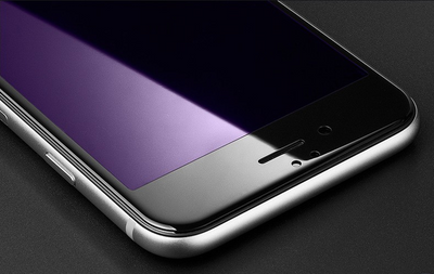 Protector de Pantalla Fibra de Carbono Violeta iPhone 7 Plus - Cristal Templado 3D - Image 3