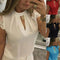 Camisa de Cuello Parado con Detalles de Encaje en Mangas
