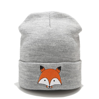 Gorro de Lana Bordado Premium - Image 7