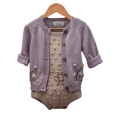 Conjunto de Cardigan Bordado a Mano para Niños con Gorro y Pantalón - Image 26