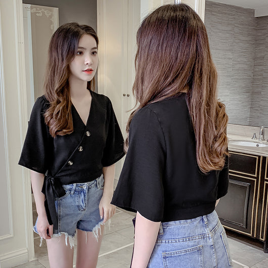 Blusa Escote V Botones Irregulares Manga Corta - Image 13
