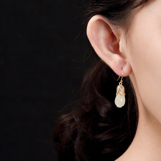 Aretes Vintage de Flor de Magnolia Hetian Natural - Image 9