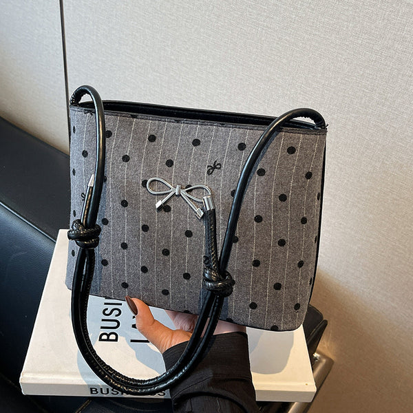 Bolsa Crossbody de Lona con Lunares y Moño Fashion - Image 6