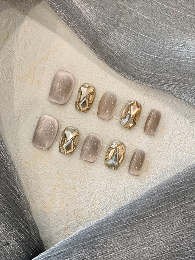 Uñas Postizas con Cristales Brillantes Estilo Felino - Diseño Lujoso y Elegante - Image 10