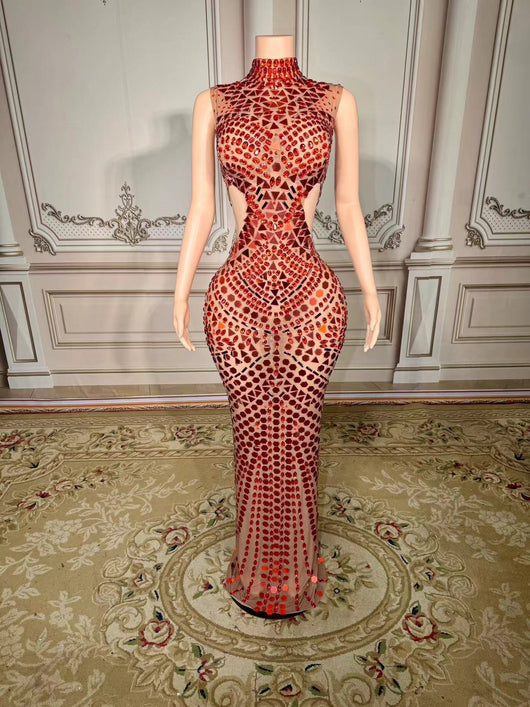 Vestido Halter de Lentejuelas Espejo con Cola Elegante - Image 18