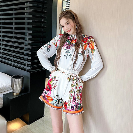 Shorts Talle Alto Pierna Ancha con Blusa de Mangas Estampadas - Image 2