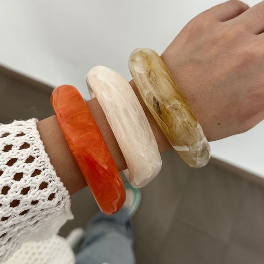 Pulsera de Acrílico Exagerada Estilo Europeo Americano con Diseño Translúcido Irregular - Image 2