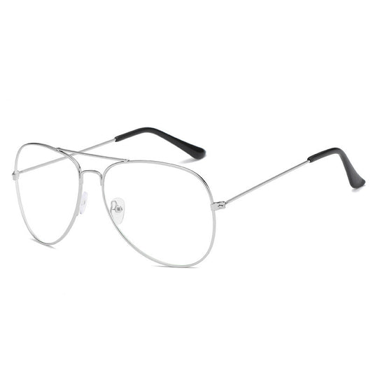 Gold frame aviator sunglasses with dark black lenses, featuring a classic vintage style. - Image 2