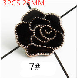 Broche Decorativo para Ajustar Ropa - Image 13