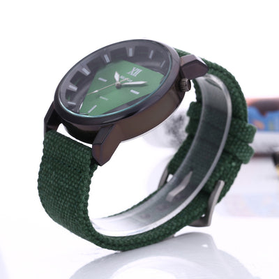 Reloj de Cuarzo Unisex con Correa de Lona y Diseño Triangular Invertido - Image 3