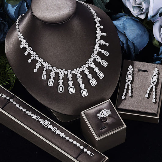 Conjunto de Joyería Zirconia: Collar, Aretes, Pulsera y Anillo