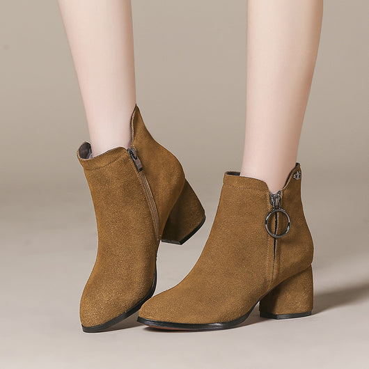 Botas de Invierno para Mujer con Doble Acabado: Piel Suave y Tacón Texturizado - Image 5