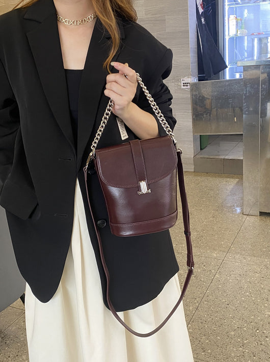 Bolso de Cuero Genuino con Cadena - Bandolera de Piel Auténtica - Image 16