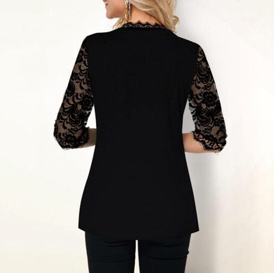 Playera Femenina con Panel de Encaje y Mangas Tres Cuartos - Image 9