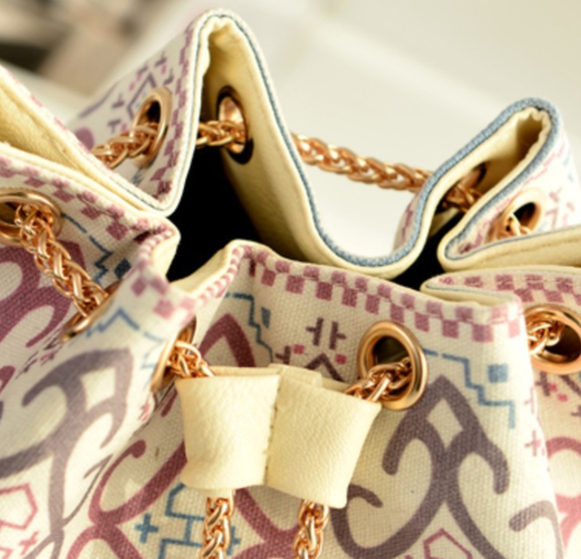 Bolso de Lona con Estampado Étnico y Cadena Ajustable - Image 3
