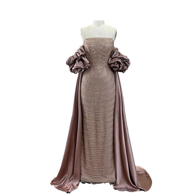 Vestido de Fiesta Elegante con Cuentas y Cola de Sirena en Rosa Seco - Image 5