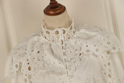 Vestido Cuello Alto en Encaje de Manga Larga - Image 18
