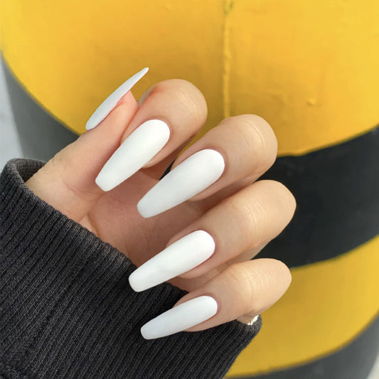 Uñas Postizas Blancas Largas con Textura Esmerilada