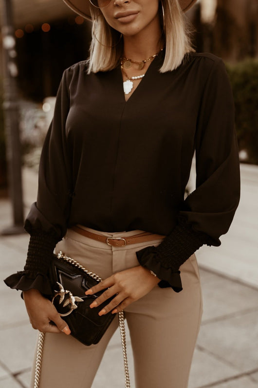 Blusa Elegante de Cuello en V con Puños Adornados en Color Puro - Image 5