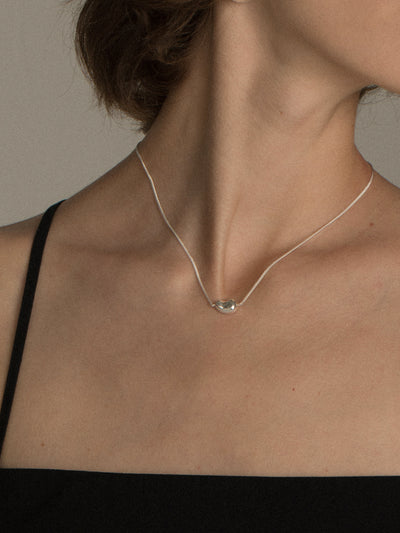 Collar Clásico de Oro con Dije Lingote Elegante y Versátil - Image 5