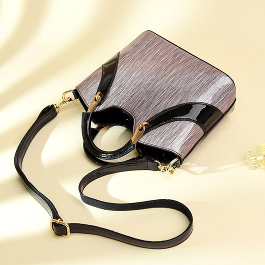 Bolso Bandolera de Cuero Charol con Lentejuelas y Hombro Único - Image 14