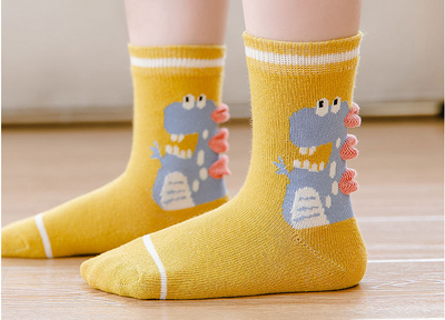 Calcetines Tubulares con Dinosaurios 3D para Niños y Niñas - Image 5