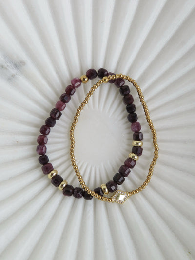 Conjunto de 2 Pulseiras Douradas de Contas e Cristais - Não Oxidável e Impermeável