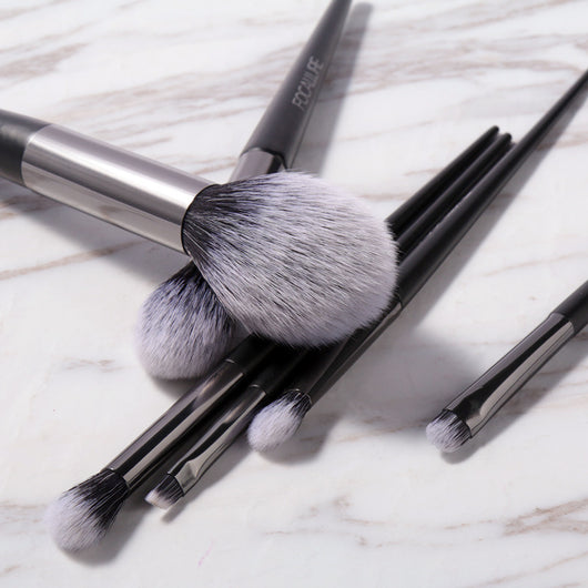 Set de 6 Brochas de Maquillaje de Secado Rápido y Pelo Suave - Image 11