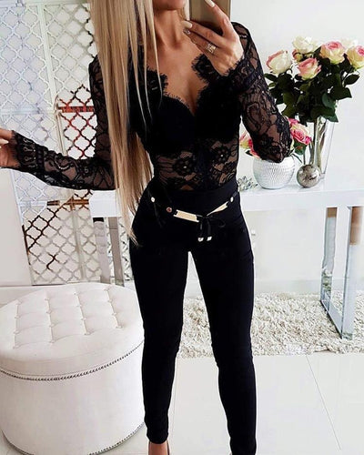 Jumpsuit de Encaje Calado Elegante - Image 9