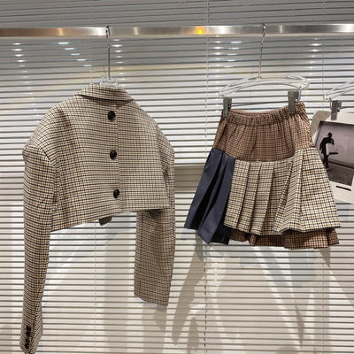 Traje Ejecutivo Mujer: Blazer Corto con Falda Plisada Contraste - Image 11