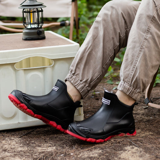Botas de Lluvia Impermeables de Terciopelo para Hombre y Mujer - Zapatos Acuáticos Elegantes - Image 2