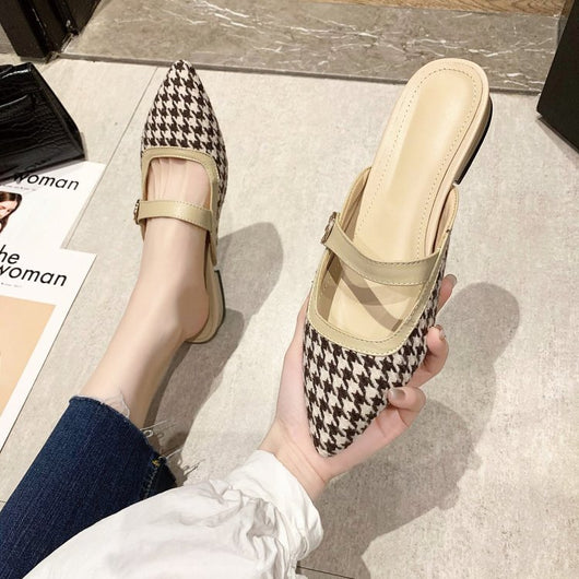 Sandalias y Pantuflas Planas Puntiagudas para Mujer - Image 3