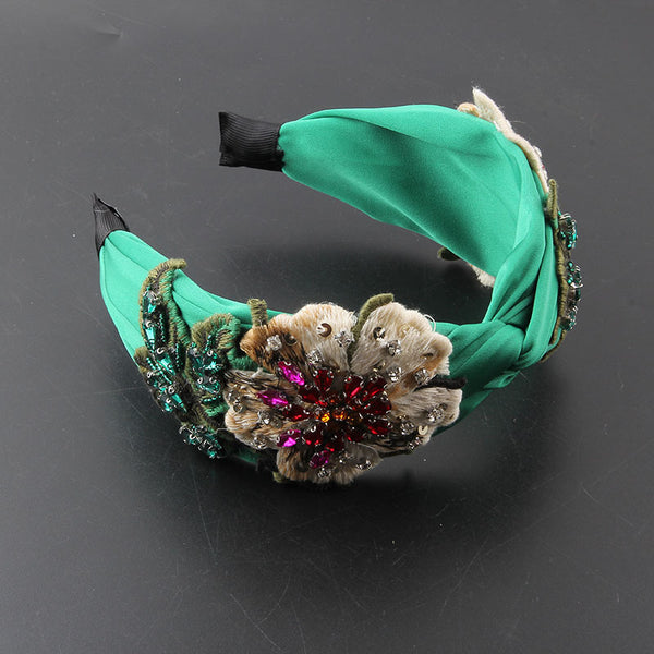 Diadema Ancha de Tela con Flores y Diamantes Incrustados