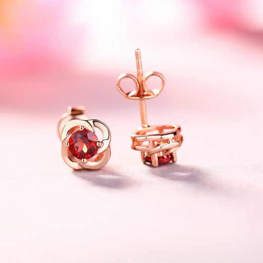 Aretes de Plata 925 con Granate Natural en Forma de Trébol - Image 2
