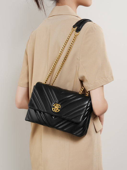 Bolso Mensajero de Cuero Vacuno con Cadena Diamante y Cierre Cuadrado - Image 6