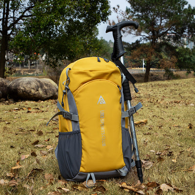 Mochila de Senderismo Impermeable con Almacenamiento Versátil - Image 8