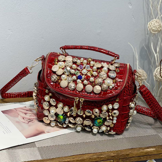 Bolso de Hombro Elegante con Remaches y Cristales Brillantes - Image 12