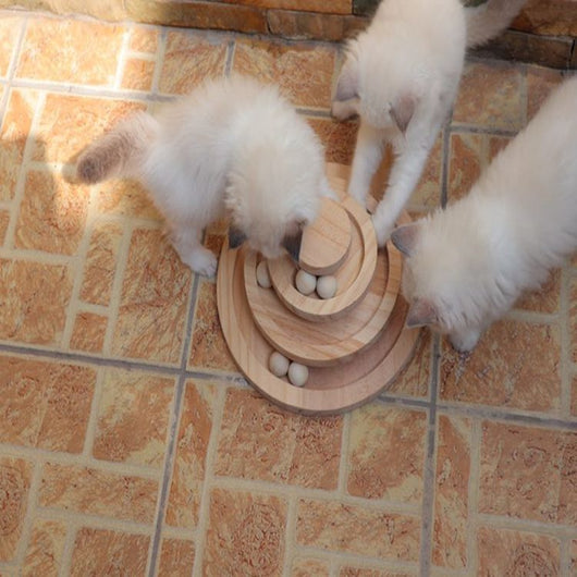 Juguete Interactivo de Tres Niveles para Gatos con Bolas de Madera