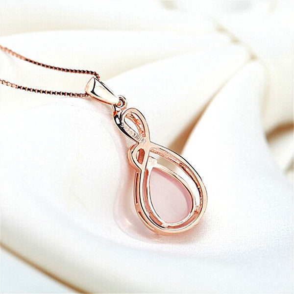 Pendiente de Oro Rosa Elegante