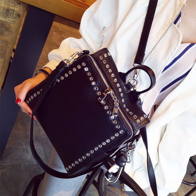 Bolso de Hombro Coreano para Mujer con Remaches - Diseño Moderno y Versátil - Image 3