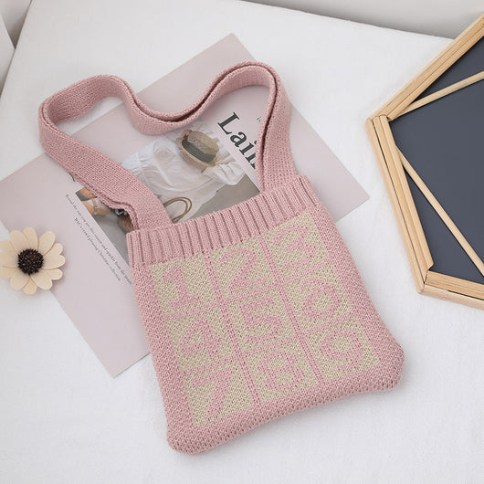 Bolsa Tejida con Diseño Cóncavo y Corte Diagonal - Image 12