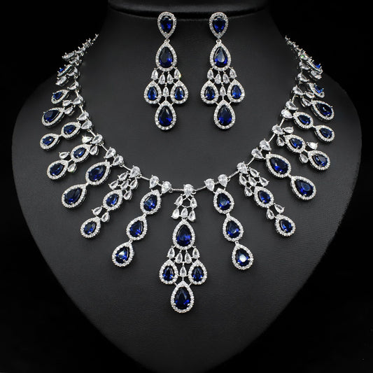 Conjunto de Collar y Aretes de Circón con Efecto Gota de Agua Iridiscente - Image 2