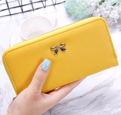 Cartera Larga para Mujer con Decoración de Moño Metálico y Compartimento para Teléfono