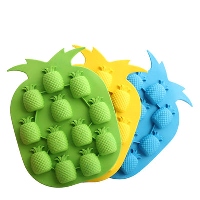 Molde de Hielo de Silicona con Forma de Piña - Fabricador de Cubitos Creativos - Image 5