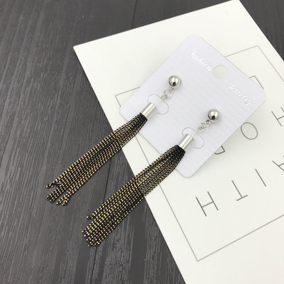 Aretes Coreanos Asimétricos con Flor de Perla y Moño - Image 3